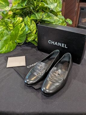 Chanel CC Iconic Leather Loafers